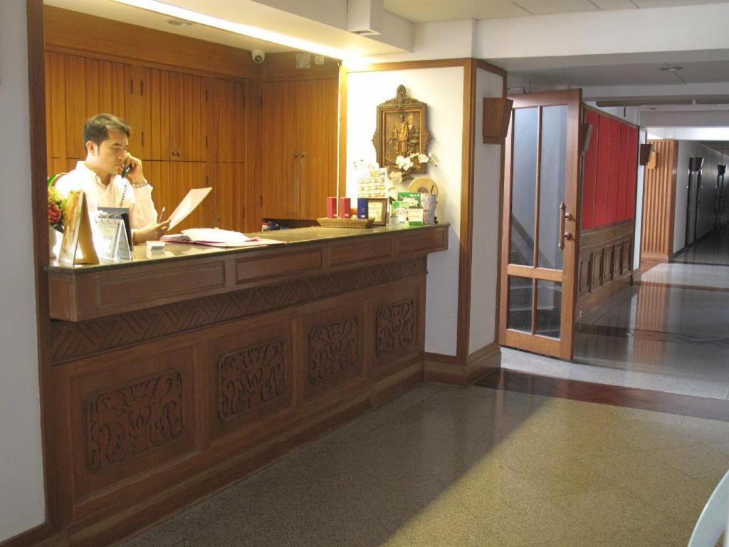 Dusit Hotel Sakon Nakhon Extérieur photo