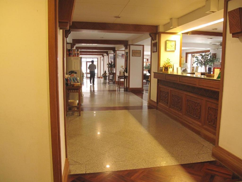 Dusit Hotel Sakon Nakhon Extérieur photo