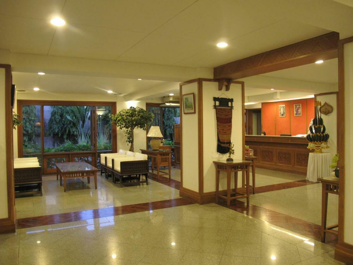 Dusit Hotel Sakon Nakhon Extérieur photo